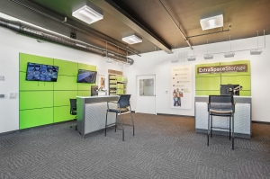 Extra Space Storage - 7887 - Parkville - Old Harford Rd - Photo 3