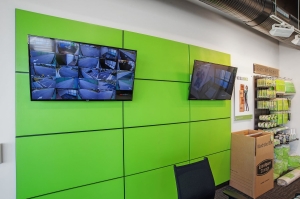 Extra Space Storage - 7887 - Parkville - Old Harford Rd - Photo 7