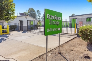 Extra Space Storage - 7922 - Lake Elsinore - 29151 Riverside Dr