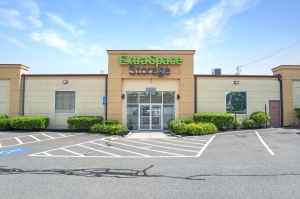 Extra Space Storage - 7975 - Stoughton 1204 Washington St
