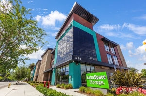 Extra Space Storage - 7976 - San Jose - 1799 Oakland Rd