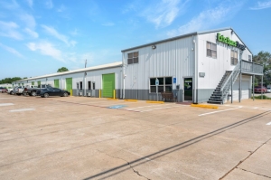 Extra Space Storage - 7983 - Pearland - Main St