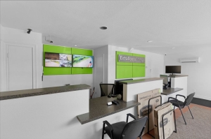 Extra Space Storage - 7983 - Pearland - Main St - Photo 3