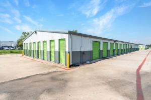 Extra Space Storage - 7983 - Pearland - Main St - Photo 4