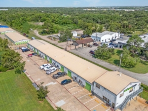 Extra Space Storage - 7983 - Pearland - Main St - Photo 6