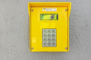 Extra Space Storage - 7985 - Fort Lauderdale - 1st Ave - Photo 2