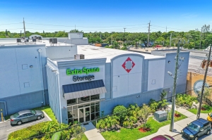 Extra Space Storage - 7985 - Fort Lauderdale - 1st Ave - Photo 6