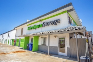 Extra Space Storage - 7987 - El Cajon - Magnolia Ave