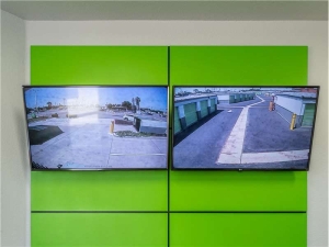 Extra Space Storage - 1112 - Tracy - 787 E 11th St - Photo 7