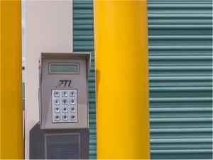 Extra Space Storage - 0190 - Lincoln Park - London St - Photo 2