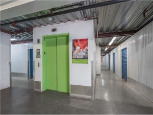 Extra Space Storage - 0257 - Phoenix - N 7th Street - Photo 4