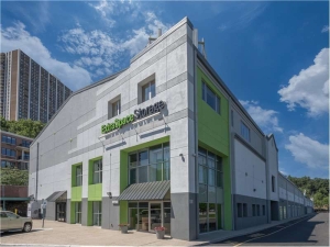 Extra Space Storage - 0642 - Edgewater - River Rd