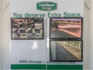 Extra Space Storage - 8205 - Owensboro - OBryan Blvd - Photo 7