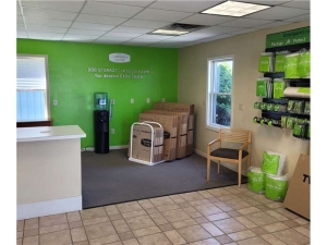 Extra Space Storage - 8229 - York - Vogelsong Rd - Photo 3