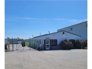 Extra Space Storage - 8229 - York - Vogelsong Rd - Photo 6