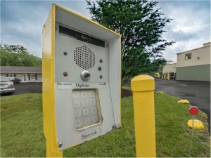 Extra Space Storage - 8234 - East Stroudsburg - 324 Dartmouth Dr - Photo 2