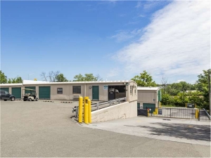 Extra Space Storage - 8190 - Clifton - Broad Street