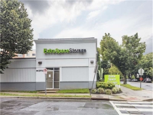 Extra Space Storage - 8447 - Silver Spring - Newell St - Photo 6