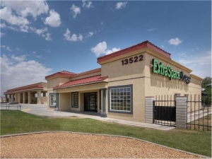 Extra Space Storage - 8526 - Hesperia - 13522 Main Street