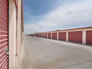 Extra Space Storage - 8526 - Hesperia - 13522 Main Street - Photo 4