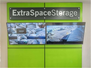 Extra Space Storage - 8537 - Henderson - Galleria Drive - Photo 7