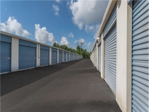 Extra Space Storage - 8602 - Houston - Golfway St - Annex - Photo 5