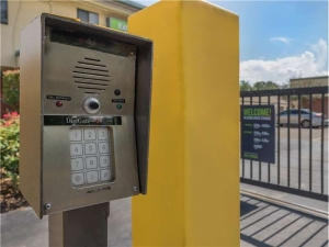 Extra Space Storage - 8558 - Lake Mary - Rinehart Rd - Photo 2