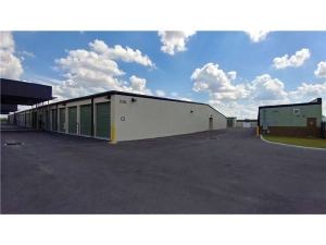 Extra Space Storage - 8840 - Orlando - Narcoossee Rd - Photo 4