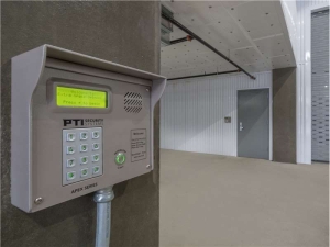 Extra Space Storage - 8743 - Portland - Belmont St - Photo 2