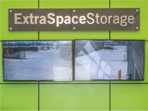 Extra Space Storage - 8908 - El Paso - 10201 Dyer St - Photo 7