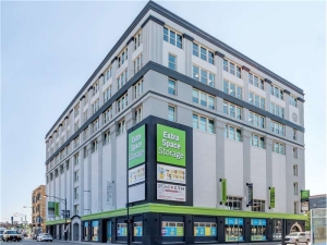 Extra Space Storage - 7013 - Chicago - W Jackson Blvd