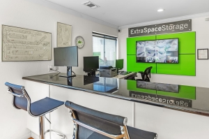 Extra Space Storage - 7185 - South Pasadena - Mission St - Photo 3