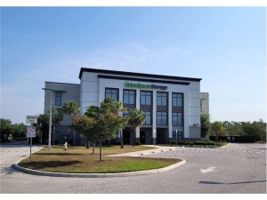 Extra Space Storage - 8817 - Naples - Davis Blvd