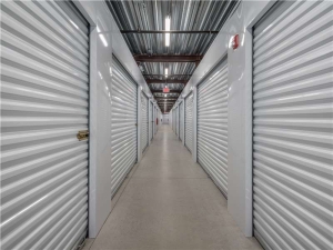 Extra Space Storage - 8978 - Englewood - Indiana Ave - Photo 4