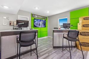 Extra Space Storage - 7273 - Canutillo - Desert Blvd - Photo 4