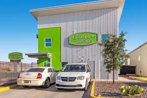 Extra Space Storage - 7273 - Canutillo - Desert Blvd - Photo 7