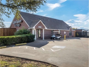 Extra Space Storage - 7282 - Mesquite - Big Town Blvd