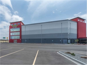 Extra Space Storage - 8966 - Albuquerque - Yale Blvd NE - Photo 6