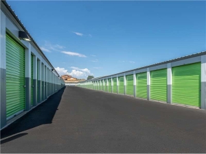 Extra Space Storage - 1914 - Rio Rancho - Abrazo Rd - Photo 4