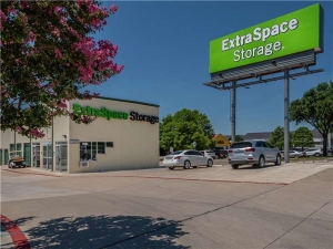 Extra Space Storage - 7314 - Irving - Airport Freeway