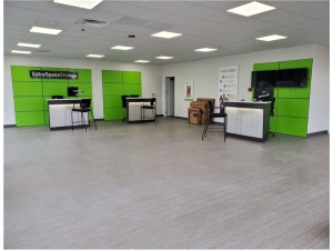 Extra Space Storage - 7331 - Eastpointe - Gratiot Ave - Photo 4