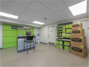 Extra Space Storage - 7326 - Spokane - Division St - Photo 3