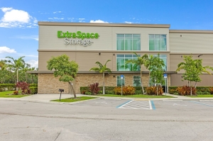 Extra Space Storage - 7244 - Lake Worth - Aquarius Blvd