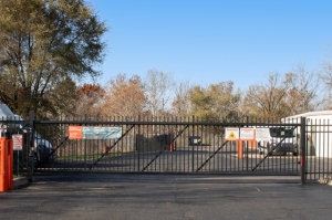 Public Storage - Wyoming - 4975 Clyde Park Ave SW - Photo 3