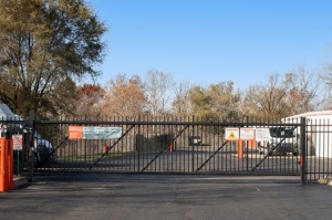 Public Storage - Wyoming - 4975 Clyde Park Ave SW - Photo 4