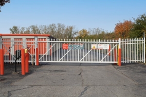 Public Storage - Columbus - 4600 Fisher Rd - Photo 4