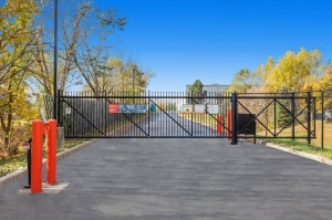 Public Storage - Waterford - 6123 Highland Rd (STE G) - Photo 4