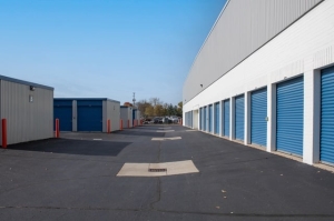 Public Storage - Waterford - 6123 Highland Rd (STE G) - Photo 2