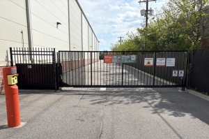Public Storage - Lindenhurst - 1070 Route 109 - Photo 3