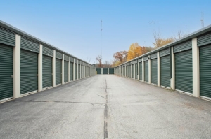 Public Storage - Valparaiso - 900 Locust St